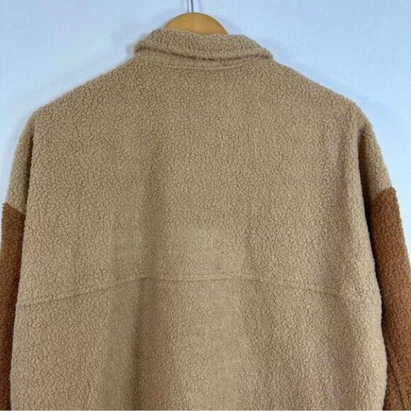 12TH TRIBE x THESALTYBLONDE Two Toned Shacket - Small - Picture 4 of 8